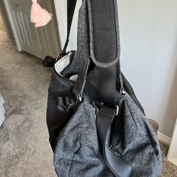 Lululemon Duffle Bag - Picture 4 of 10